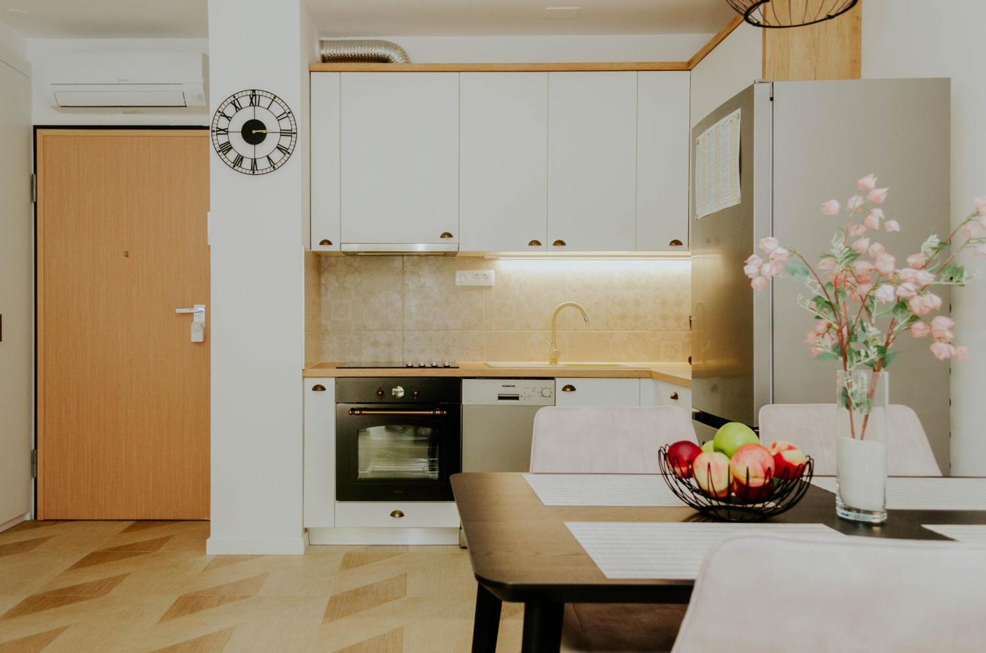 La Dolce Vita Apartment โตรกีร์ ภายนอก รูปภาพ