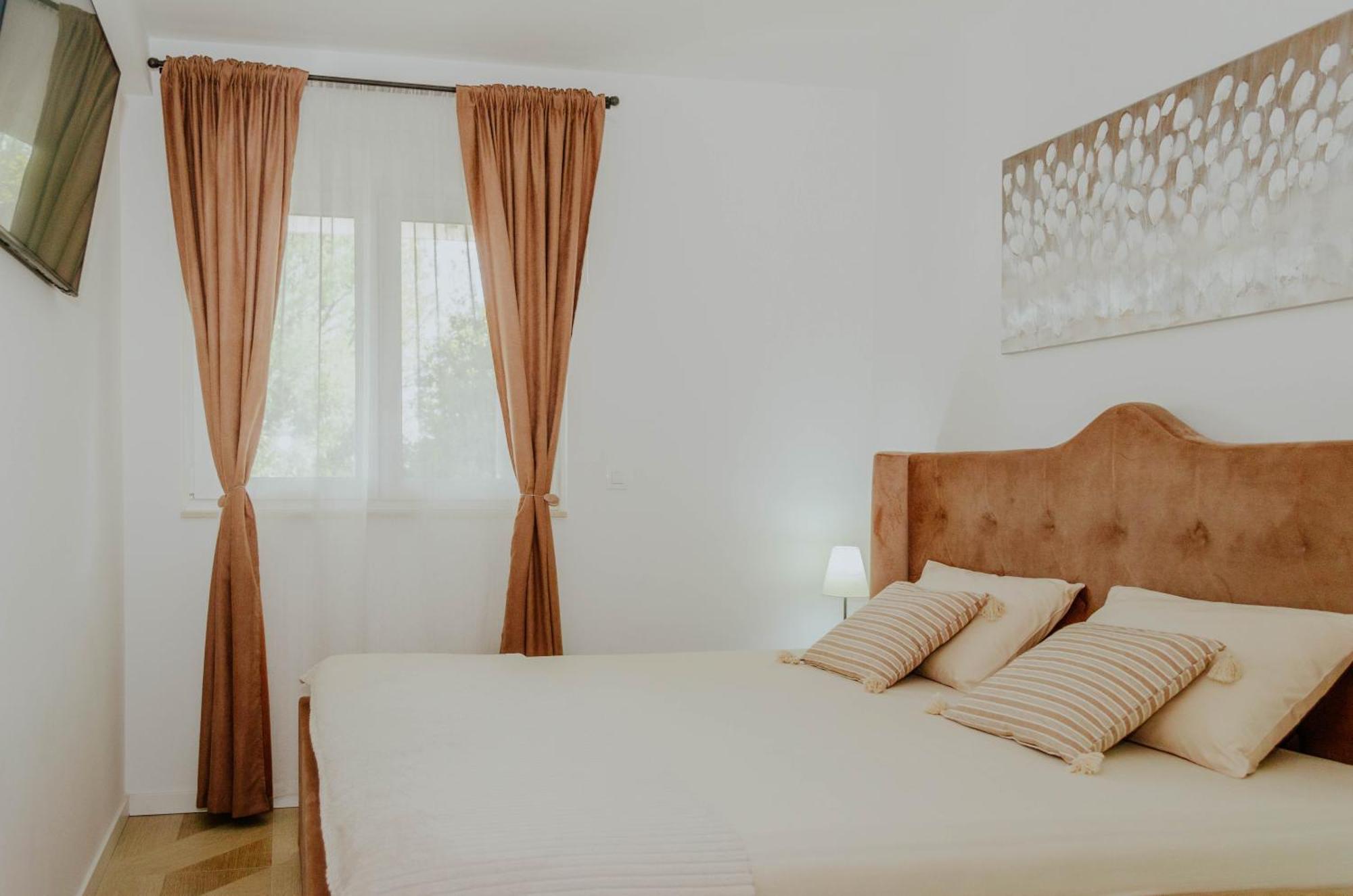 La Dolce Vita Apartment โตรกีร์ ภายนอก รูปภาพ
