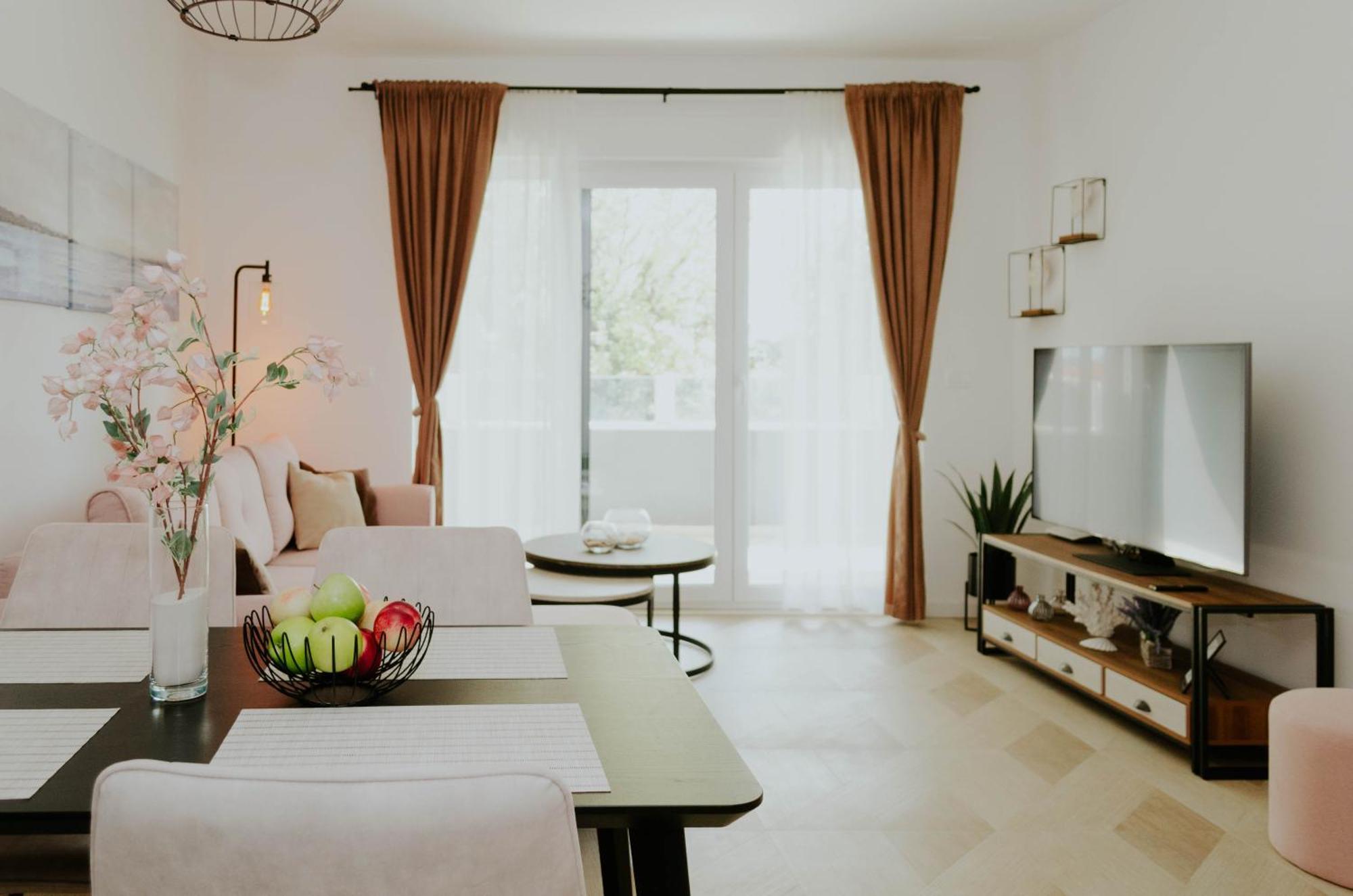 La Dolce Vita Apartment โตรกีร์ ภายนอก รูปภาพ