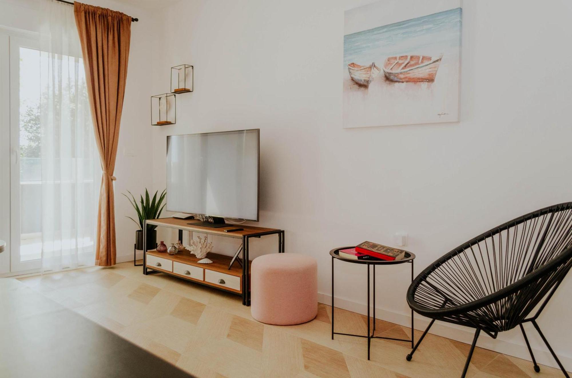 La Dolce Vita Apartment โตรกีร์ ภายนอก รูปภาพ