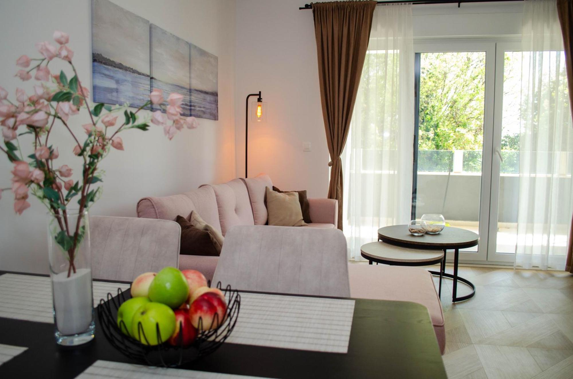 La Dolce Vita Apartment โตรกีร์ ภายนอก รูปภาพ