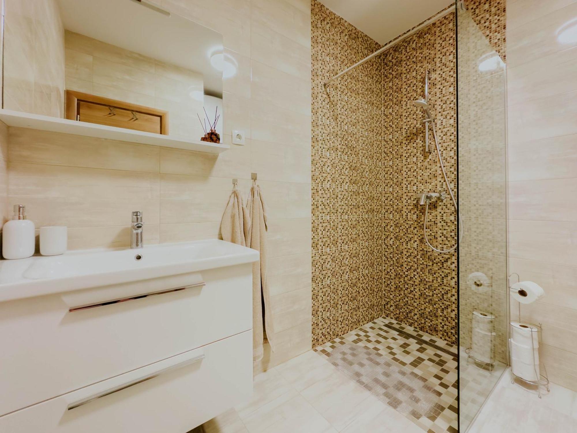 La Dolce Vita Apartment โตรกีร์ ภายนอก รูปภาพ